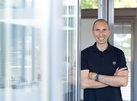 Zahn­techniker­meister Markus Langhammer, Inhaber · Foto: Stephanie Trenz Photography